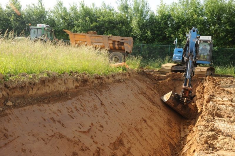 Aéroport De Liège : Les Travaux De Dépollution Sont Toujours En Cours Sur Le Site 