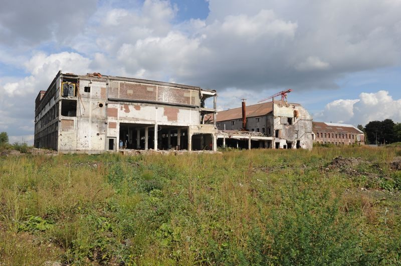 La Louvière : Réhabilitation Des Sols De L’ancienne Manufacture Royal Boch