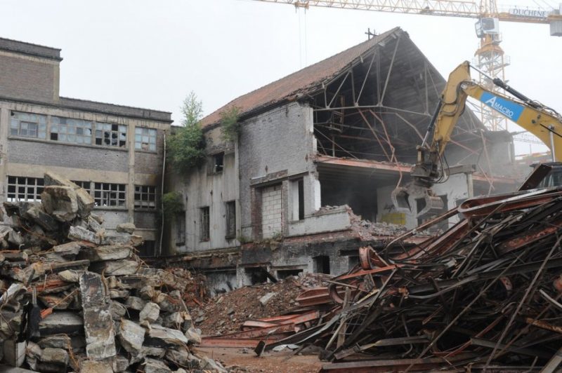 La Louvière : Le Dernier Bâtiment Du Site 