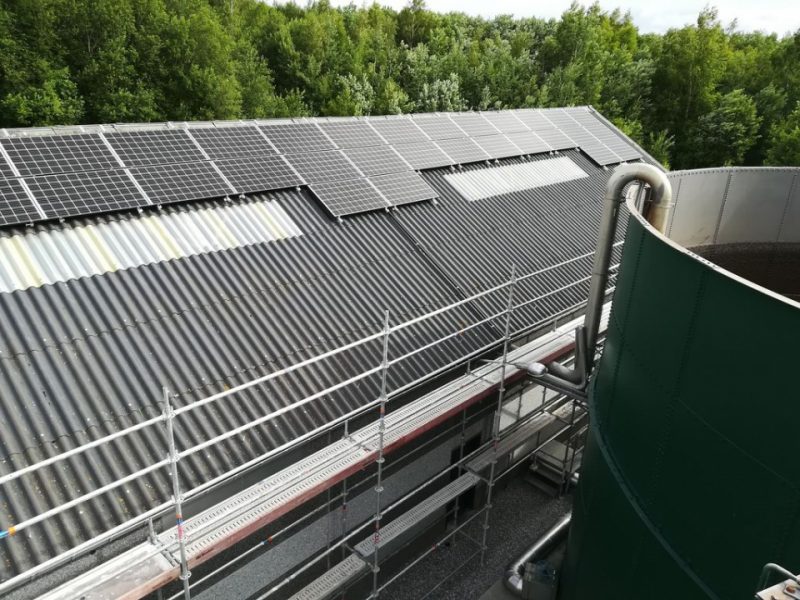 Froidchapelle : Spaque Installe Des Panneaux Photovoltaïques Sur Le Centre D’enfouissement Technique D’erpion