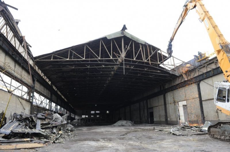 Usine Cockerill à Seraing : La Démolition Des Bâtiments C'est Parti !